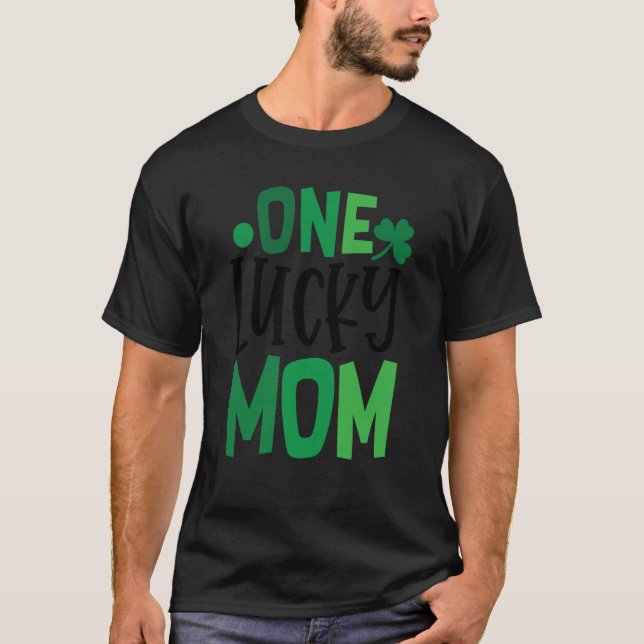 Camiseta Uma Sortuda Mãe C Shamrock Irlanda Irlandesa (Frente)