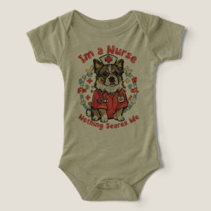 Camiseta Uma valente e adorável enfermeira de cachorrinhos