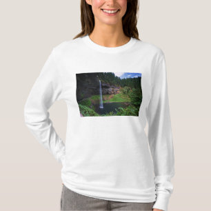 Camiseta Uma vista da South Falls no Silver Falls State Par