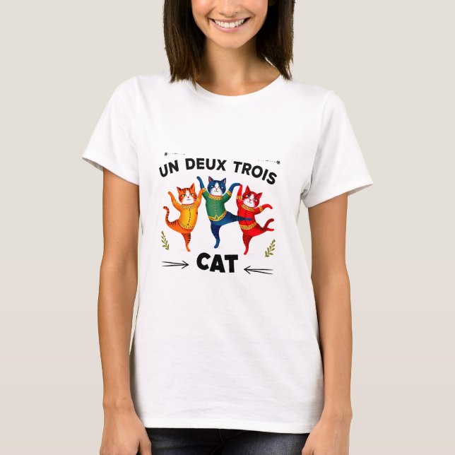 Camiseta Un Deux Trois Cat Art Shirt (Frente)