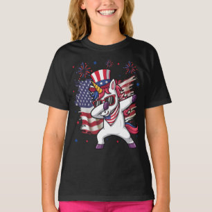 Camiseta Unicorn 4 de Julho Patriótico Foguete e Fogos de A