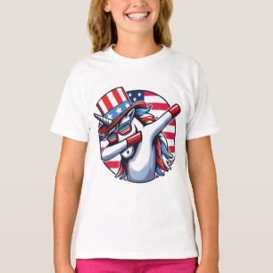 Camiseta Unicorn 4 de Julho Patriótico Foguete e Fogos de A