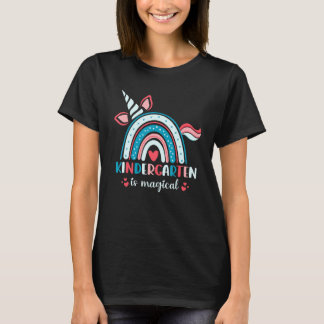 Camiseta Unicorn Rainbow Kindergarten É Magnético Primeiro