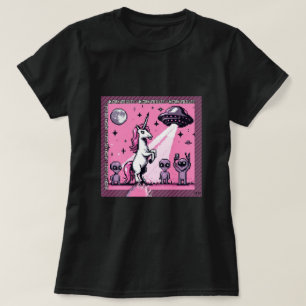 Camiseta Unicorn UFO Selfie: Terra Quadrada (Arte Pixel) #1