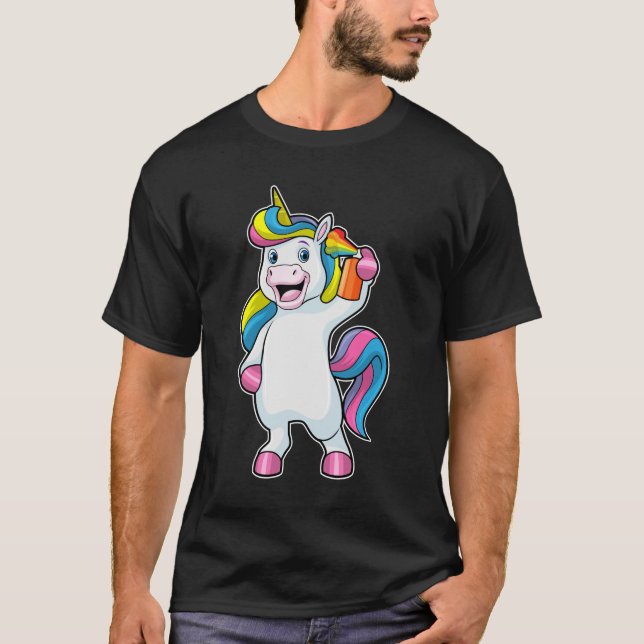 Camiseta Unicórnio como cabeleireiro com spray de cabelo (Frente)