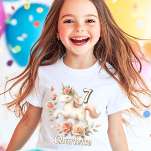 Camiseta Unicórnio de aniversário rosas pastel caprichoso