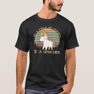 Camiseta Unicórnio Em Campo De Cavalos Seja Magia Do Unicór
