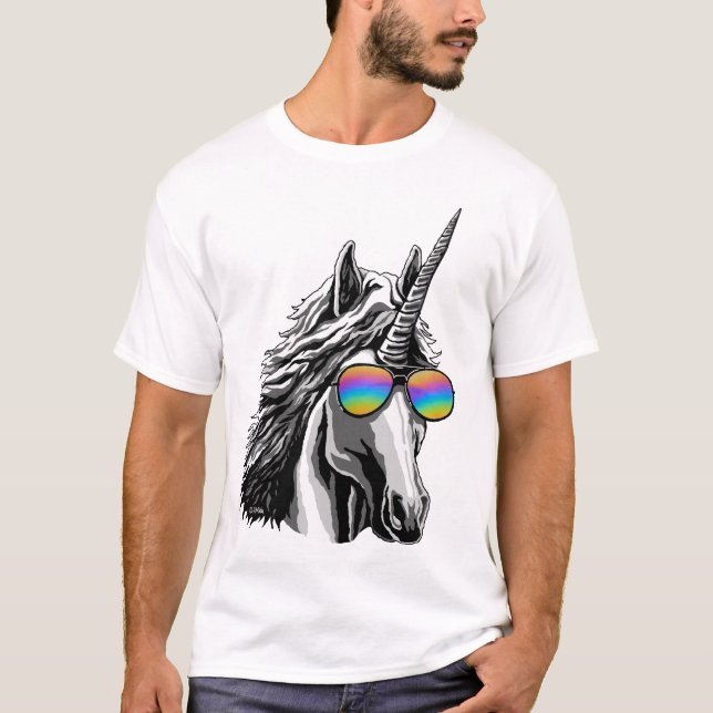 Camiseta Unicórnio legal com óculos de sol do arco-íris (Frente)
