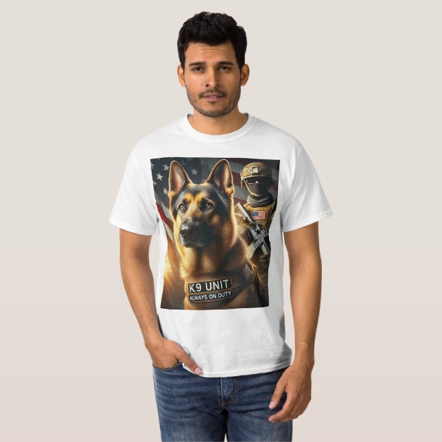 Camiseta Unidade K9 - sempre em funcionamento | Um tributo  (Frente Completa)