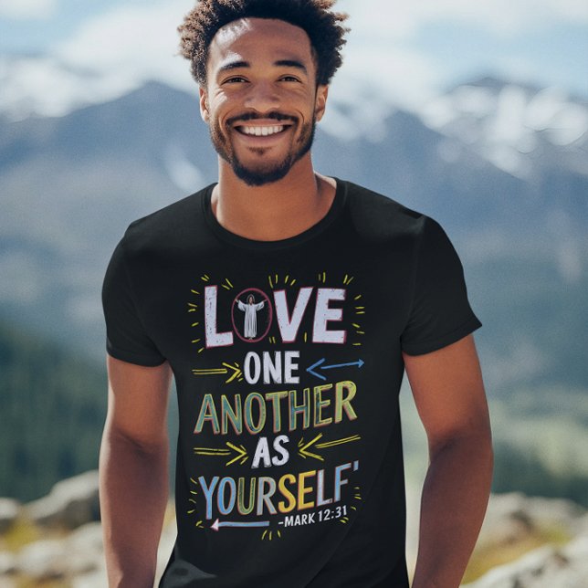 Camiseta Unir com o amor: Abraçar a mensagem (Criador carregado)