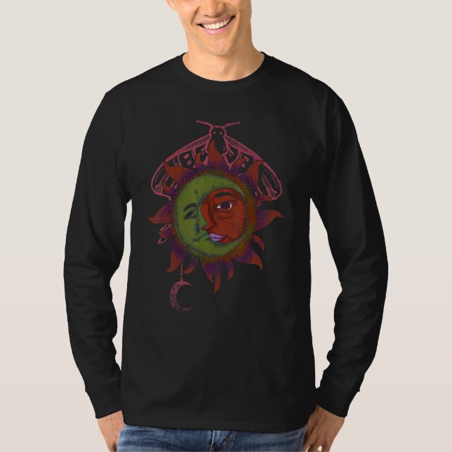 Camiseta Universe Bohemian Aesthetic Boho Sun Moon Astrolog (Frente)
