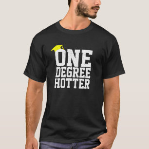 Camiseta Universidade de Graduação Um Grau Mais Hotor