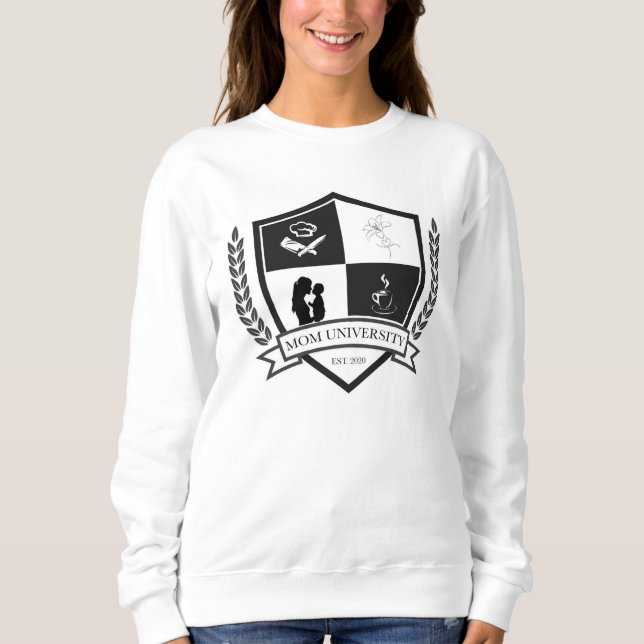 Camiseta Universidade de Mamãe Est. 2020 (Frente)