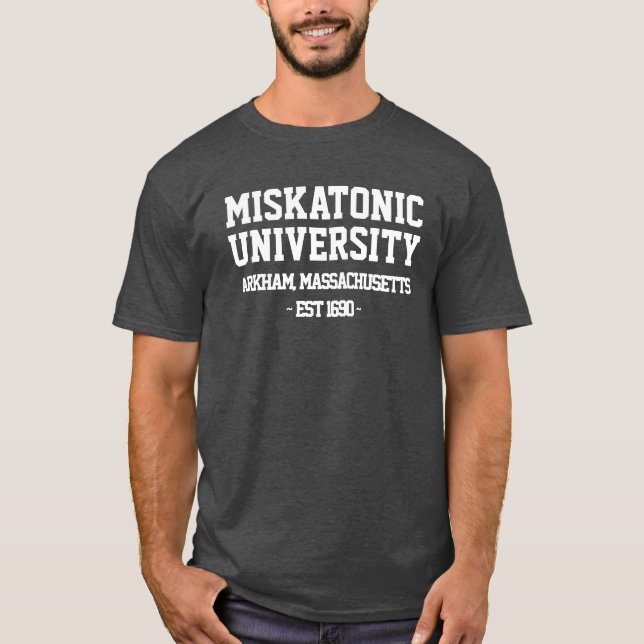 Camiseta Universidade Miskatonic (Frente)