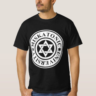 CAMISETA UNIVERSIDADE MISKATÔNICA