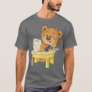 Camiseta Urso castanho bonito sentado numa cadeira