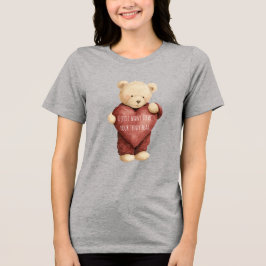 Camiseta Urso de Pelúcia com Coração Vermelho