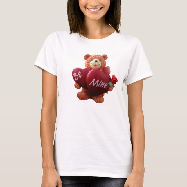 Camiseta Urso de ursinho com dois corações e um rosa (Frente)