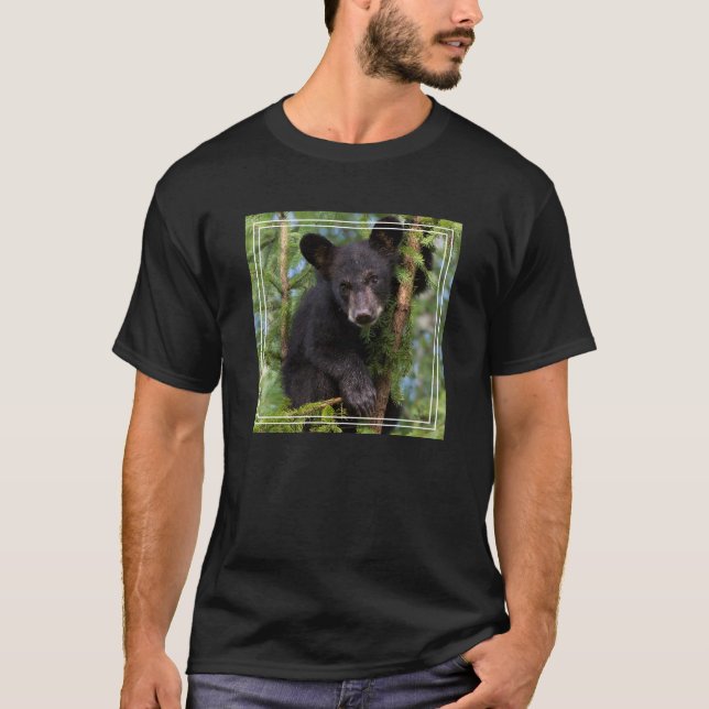 Camiseta Urso Negro Brincando em Árvores (Frente)
