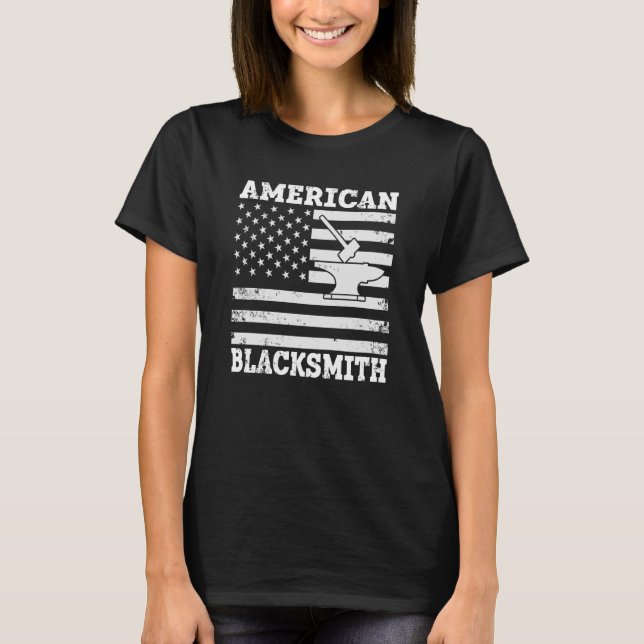 Camiseta US Flag Blacksmithing Anvil & Hammer American Blac (Frente)