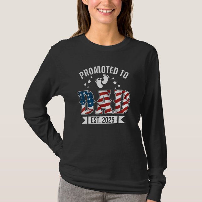 Camiseta US Patriotic Grandma 2025 Shirt, Promoted To Grand (Frente)