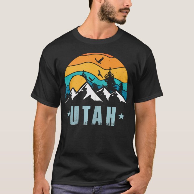Camiseta Utah Retro Vintage Mounts Hiking (Frente)