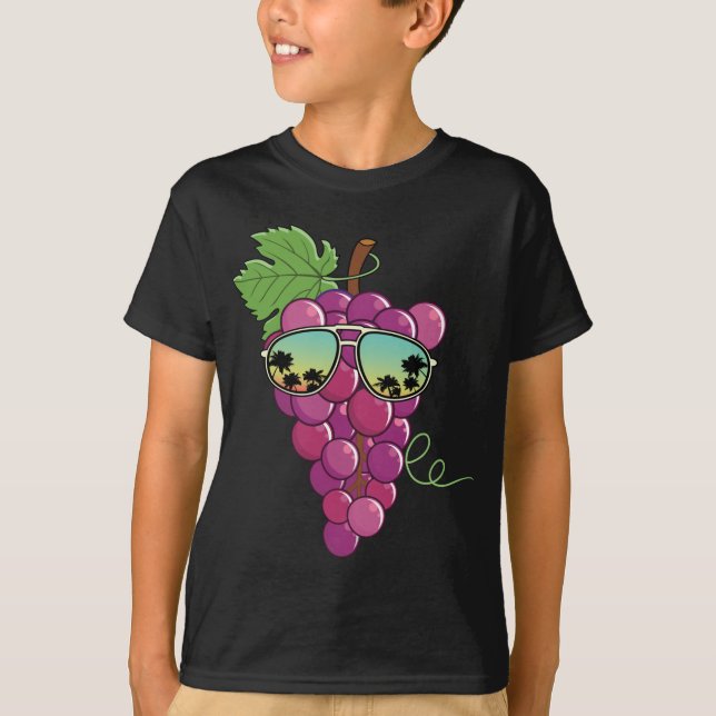 Camiseta Uvas Vermelhas Engraçadas Com Óculos De Sol Com Uv (Frente)