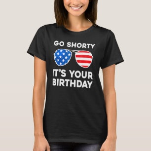 Camiseta Vá em Baixo É Seu Aniversário, Óculos Sol American