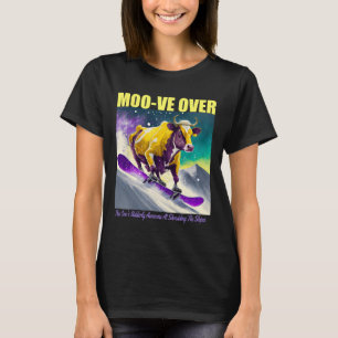 Camiseta Vaca Amarela Púrpura, Snowboard Derrubando O