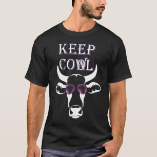 Camiseta Vaca com óculos de sol roxos permanece calma