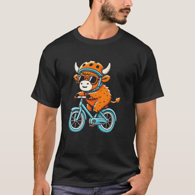 Camiseta Vaca das Terras Altas Andando de Bicicleta (Frente)