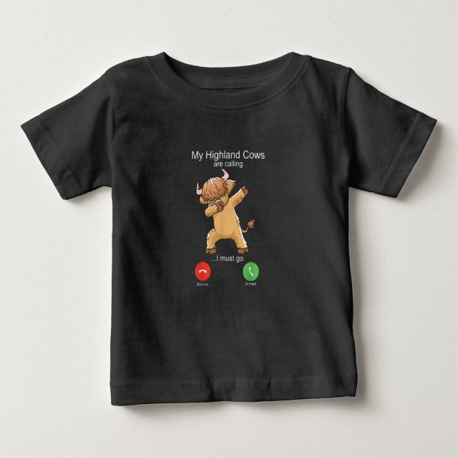 Camiseta Vaca do Terreno Escocês está Chamando (Frente)