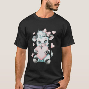 Camiseta Vaca Segurando Coração Preto e Branco Laço Coquete