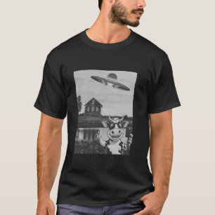 Camiseta Vaca Selfie Nave Alienígena Fazenda Confundida Faç