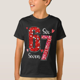 Camiseta Valentine 67 Seis Sete Meme Rosa Corações Dia dos 