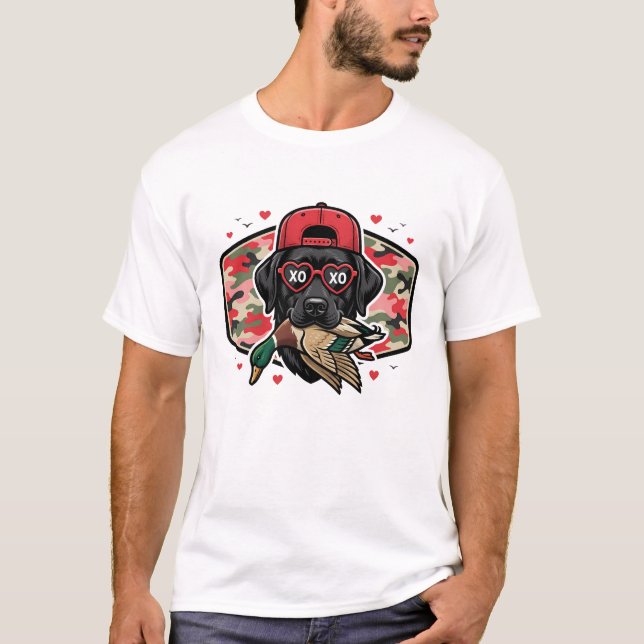 Camiseta Valentine Funny Hunting Dog with Duck (Frente)