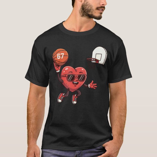 Camiseta Valentines Day Basketball 67 Heart Sports Coach Me (Frente)