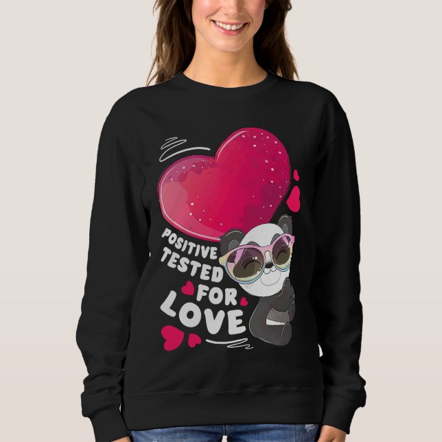 Camiseta Valentine's day panda with heart (Frente)