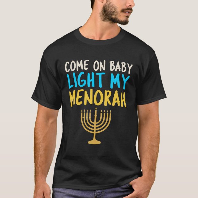 Camiseta Vamos Bebê Luz Minha Menorah (Frente)