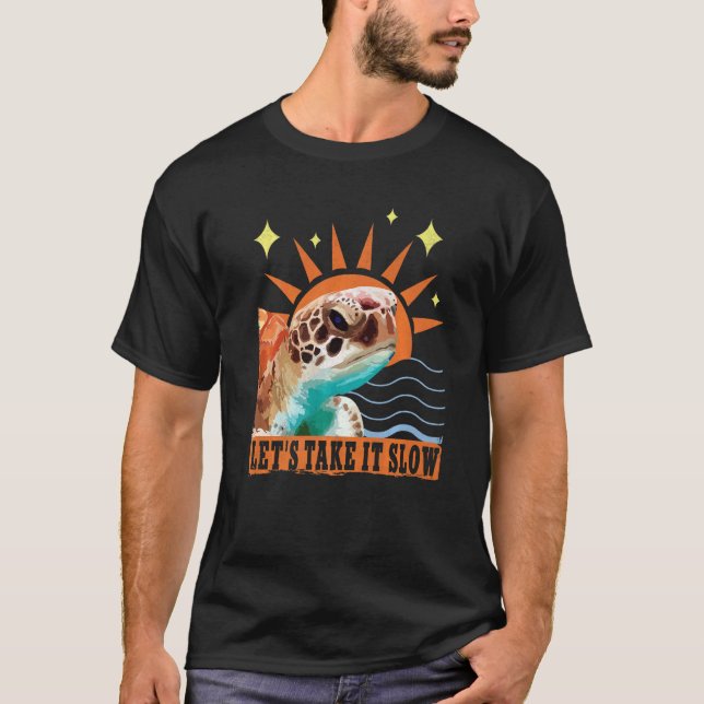 Camiseta Vamos Leve O Humor Da Tartaruga (Frente)