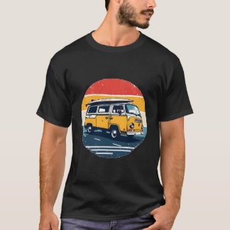 Camiseta "Van Retro Amarelo com Surfboard em Estilo Vintage