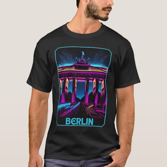 Camiseta Vaporwave Brandenburg Gate Berlin Alemanha Retro 8 (Frente)