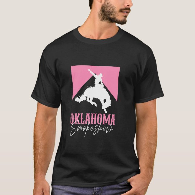 Camiseta Vaqueira Oklahoma Smokeshow Cavalgada de Cavalos (Frente)