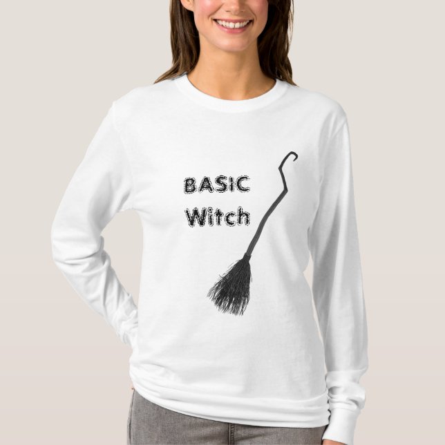 Camiseta Vassoura de bruxa personalizada em BASIC VASSOURA  (Frente)