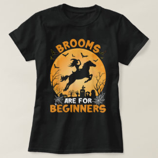Camiseta Vassouras São Bruxas Iniciantes Halloween