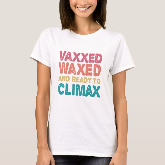 Camiseta Vaxxxxedo Com Cerveja E Prontos Para Sofrer Engraç (Frente)