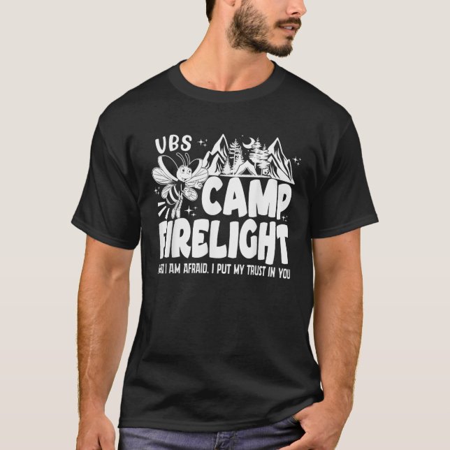 Camiseta VBS Camp Firelight VBS 2024 Vacation Bíblia School (Frente)
