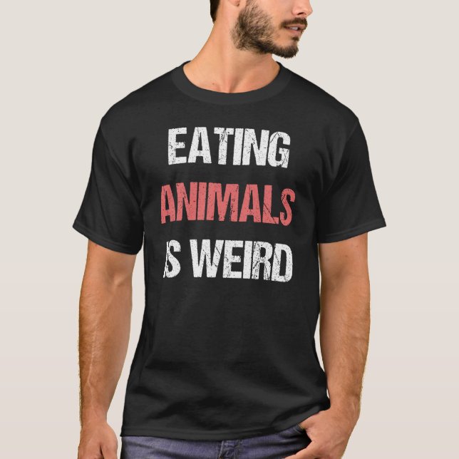 Camiseta Vegan Vegetarian Comendo Animais É Estranho (Frente)