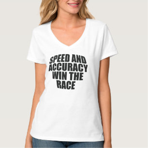 CAMISETA VELOCIDADE E EXATIDÃO GANHAM A RAÇA.