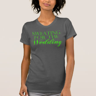Camiseta Verde e Cinza Suando Para o Casamento